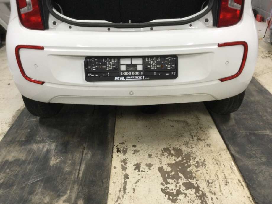 Støtfanger bak til VW E-Up, 2013-2019  (VOLKSWAGEN|)