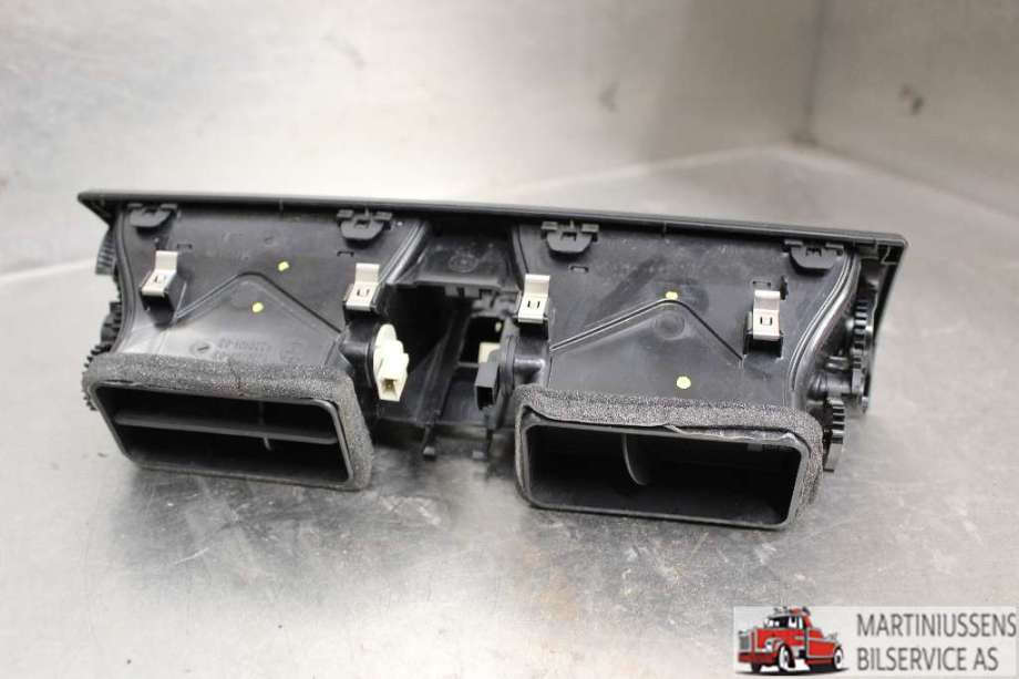 Dashbord friskluftdyse til BMW X5 2007-2013 (E70) (E70) (BMW||9210705-03)