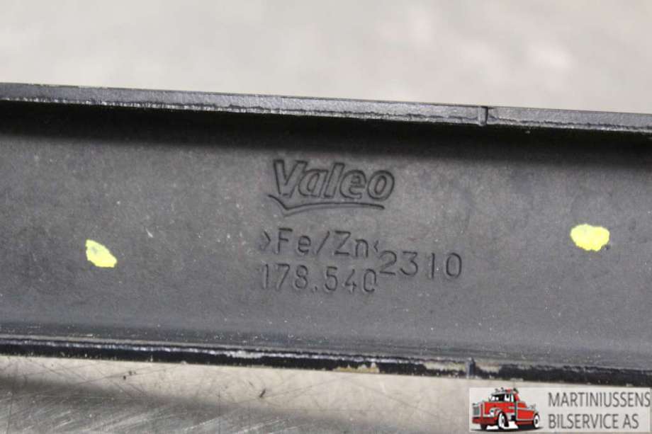 Viskerarmer frontrute til BMW X5 2007-2013 (E70) (E70) (BMW||178.540)
