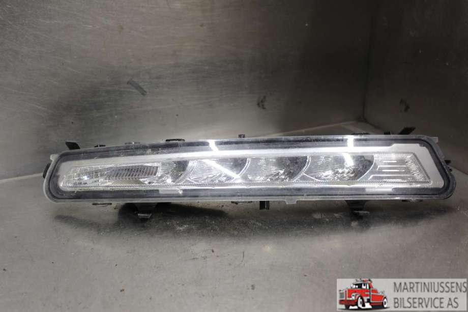 Frontlykt høyre halogen til Ford Mondeo, 2011-2014 (Type IV, Fase 2)  (FORD|)