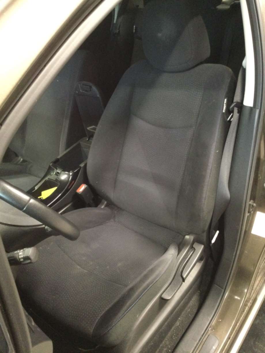 Sete foran venstre til Nissan Leaf, 2011-2017 (Type I)  (NISSAN|)