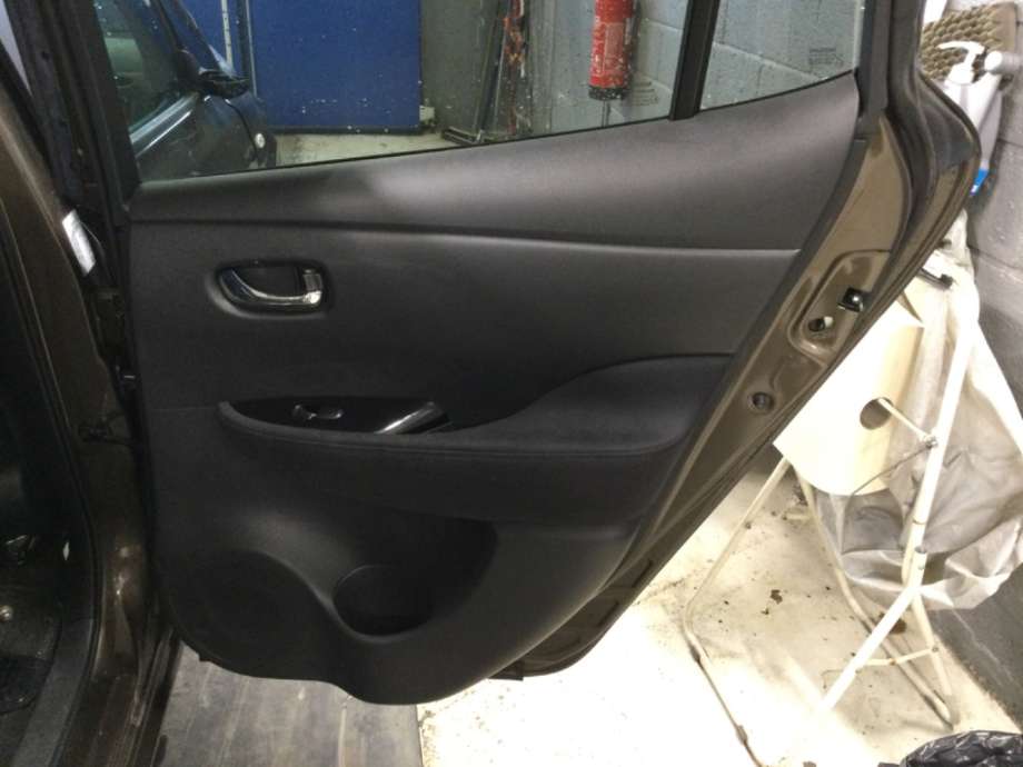 Dørtrekk høyre til Nissan Leaf, 2011-2017 (Type I)  (NISSAN|)