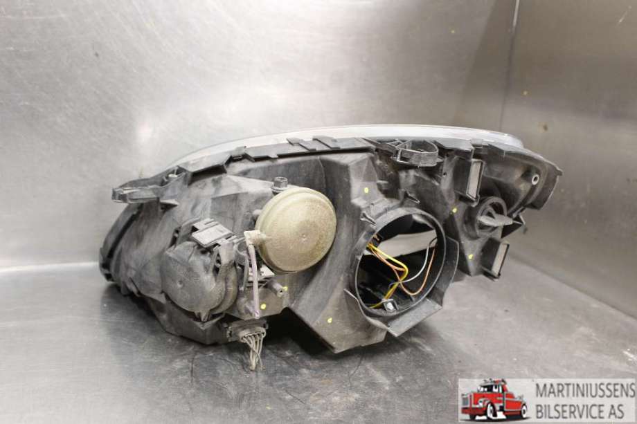 Frontlykt høyre halogen til Mercedes B-Klasse 2005-2008 (Fase 1) (W245) (W245) (MERCEDES||A169 820 18 61)