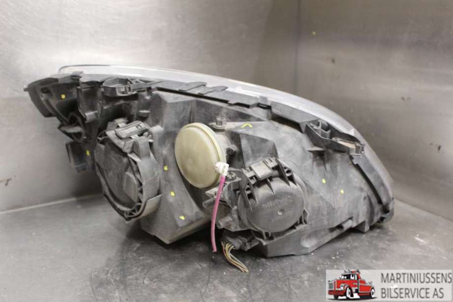 Frontlykt venstre halogen til Mercedes B-Klasse 2005-2008 (Fase 1) (W245) (W245) (MERCEDES||A169 820 17 61)