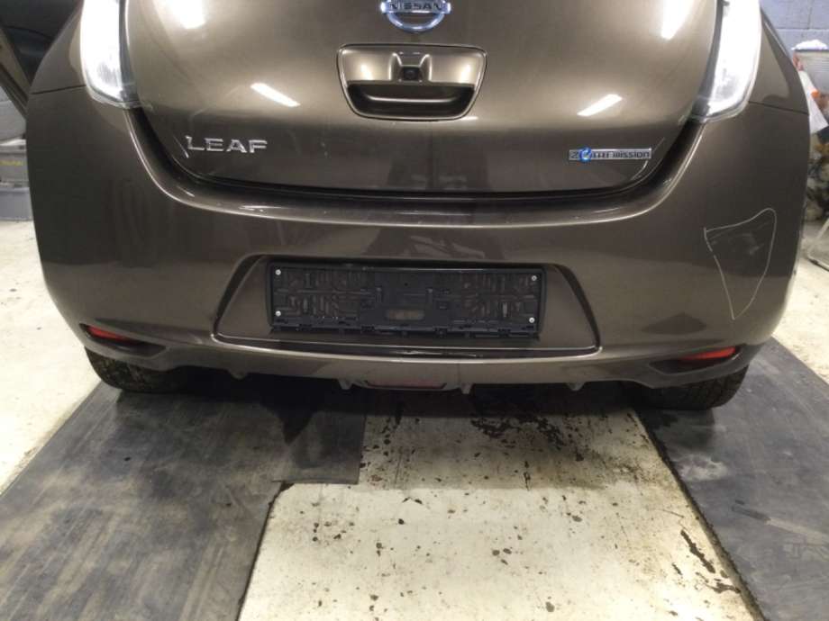 Støtfanger bak til Nissan Leaf, 2011-2017 (Type I)  (NISSAN|)