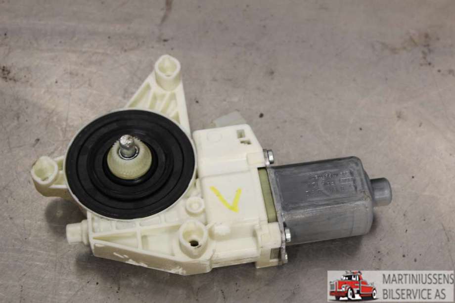 Ruteheis venstre foran til Mercedes Vito 2014-->> (W447) (W447) (MERCEDES||A 447 906 35 00)
