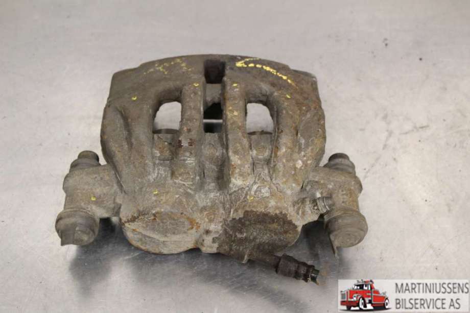 Bremsecaliper venstre foran til Mercedes Vito, 2014-->> (W447) (W447) (MERCEDES|)