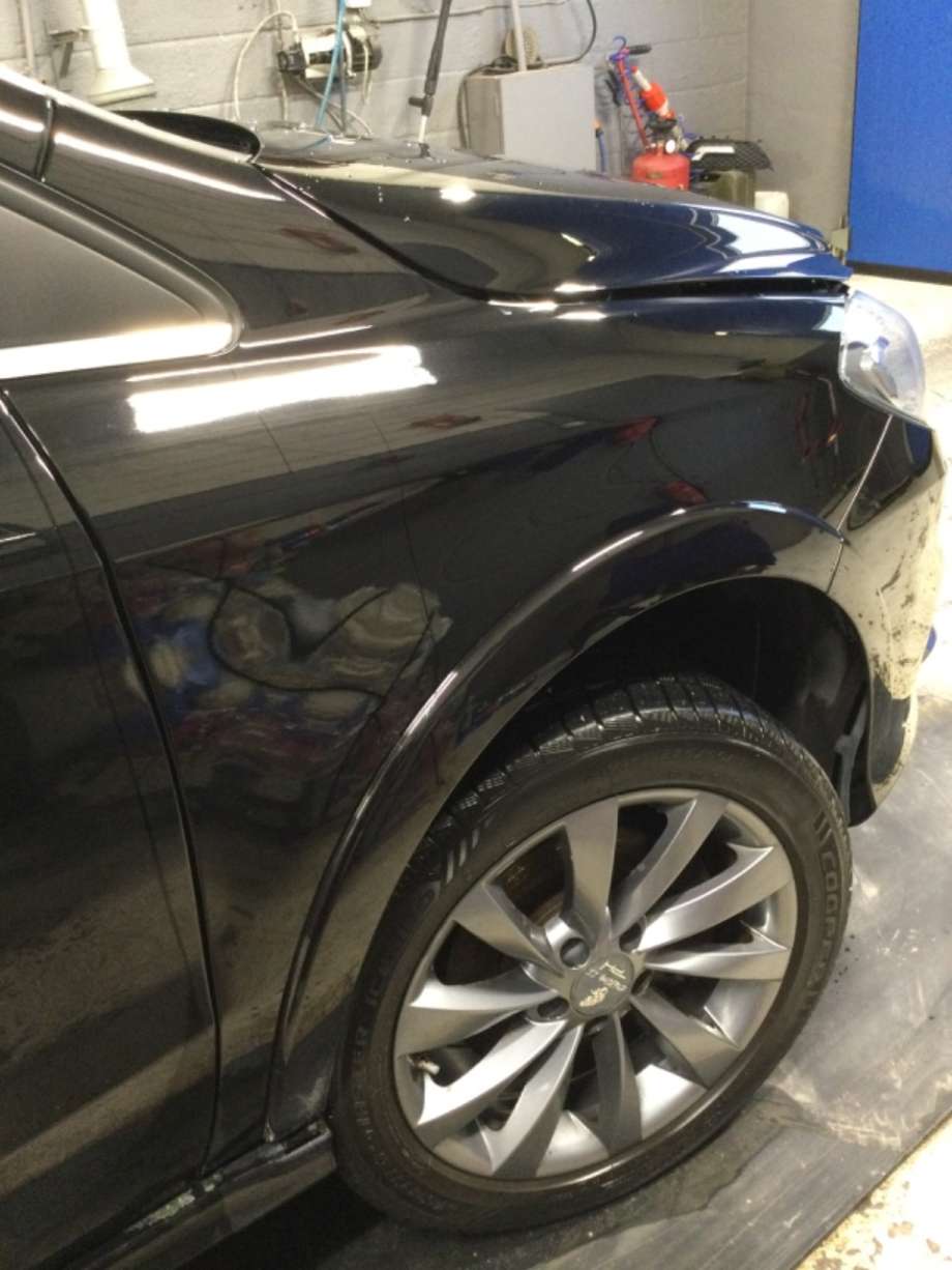 Skjerm høyre foran til Mercedes B-Klasse 2011-2018 (W246) (W246) (MERCEDES|)