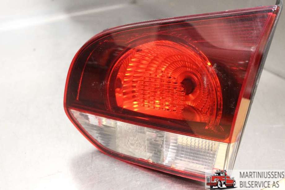 Baklykt høyre indre til VW Golf VI, 2008-2012  (VOLKSWAGEN|5K0 945 094 K)