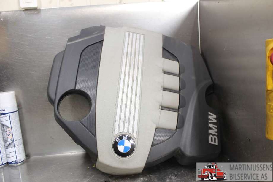 Motordeksel over motor til BMW 3-Serie 2005-2011 (E90/E91/E92/E93) (E90/E91/E92/E93) (BMW||114 7797410-07)