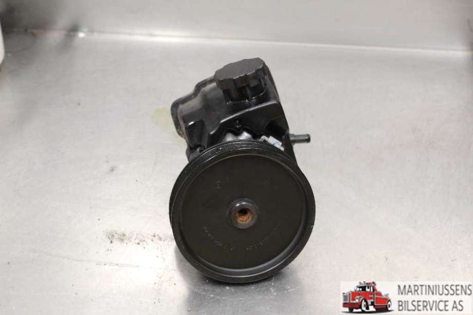 Servo pumpe mekanisk til Mercedes C-Klasse, 2007-2011 (Fase 1) (W204) (W204) (MERCEDES|A 004 466 70 01)