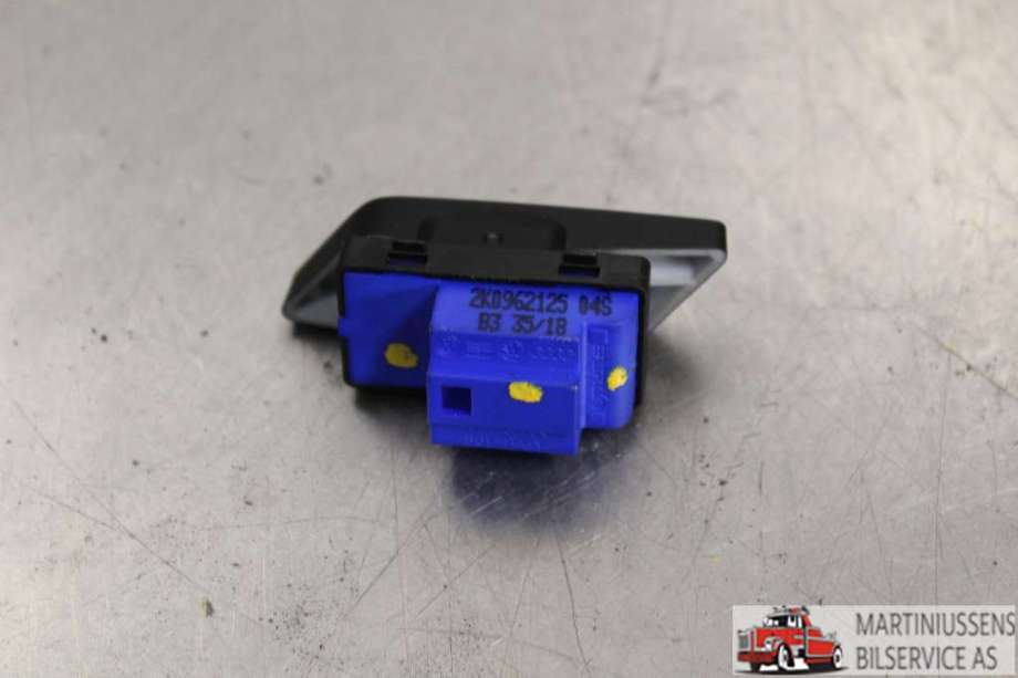Bryter diverse til VW Caddy 2015-2020 (Type III, Fase 3)  (VOLKSWAGEN||2K0962125)