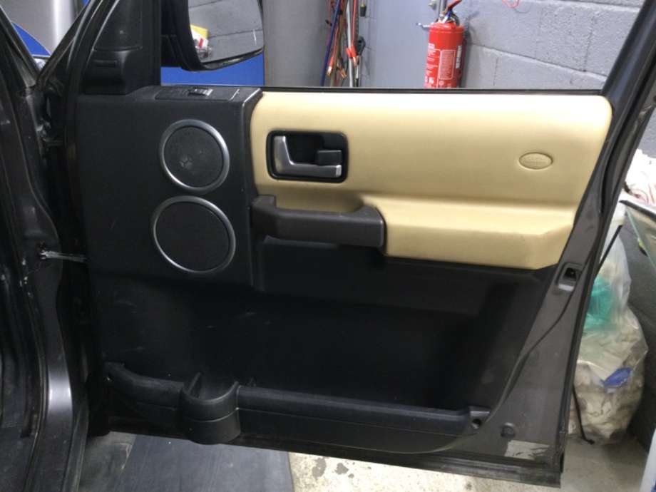 Dørtrekk høyre til Land Rover Discovery, 2005-2009 (Type III)  (LAND-ROVER|)