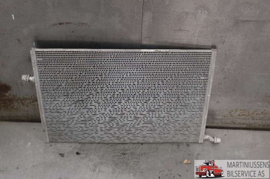 Radiator (automat gir) til Mercedes C-Klasse, 2014-2018 (Fase 1) (W205) (W205) (MERCEDES|)