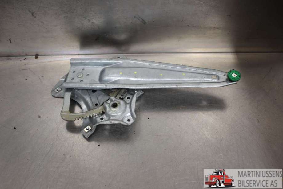 Ruteheis til Toyota Auris, 2013-2015 (Type II, Fase 1)  (TOYOTA|)