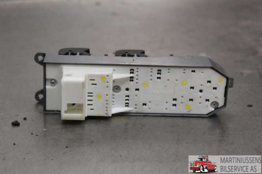 Bryter ruteheis til Toyota Auris 2013-2015 (Type II, Fase 1)  (TOYOTA|)