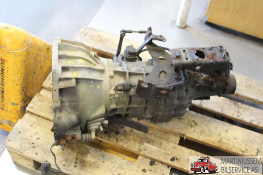 Girkasse manuell til Toyota Dyna 100 1975-->> (TOYOTA|)