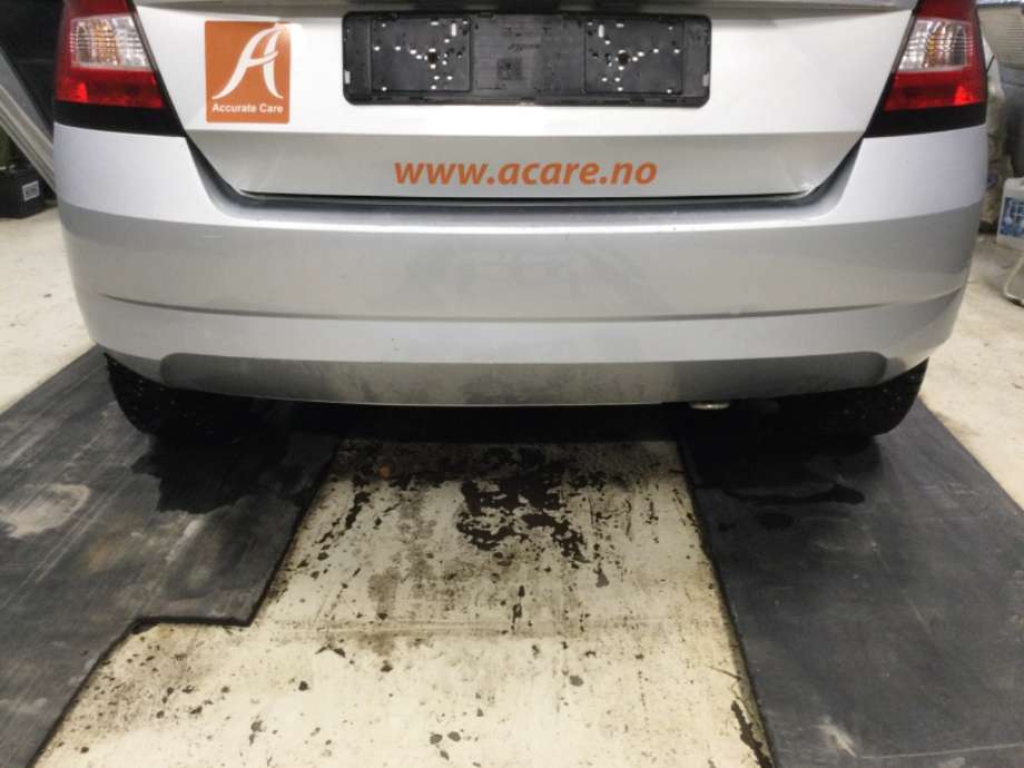 Støtfanger bak til Škoda Fabia, 2014-2021 (Type III)  (SKODA|)