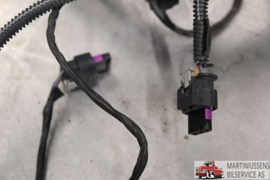Parkeringssensor foran til Volvo V70 2007-2013 (Type III, Fase 1)  (VOLVO||D-31296350-001)