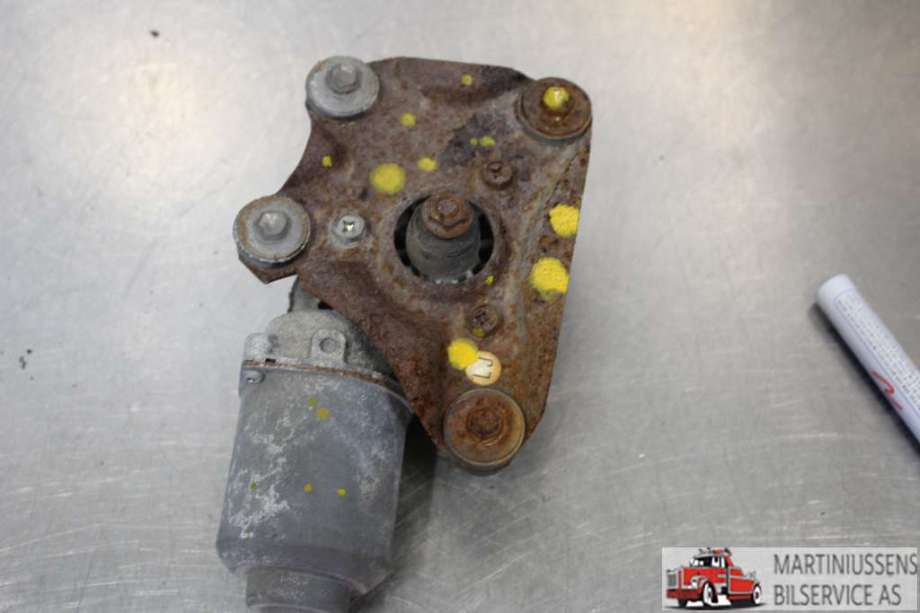 Viskermotor frontrute til Toyota Dyna 100 1975-->> (TOYOTA||85070-25070)