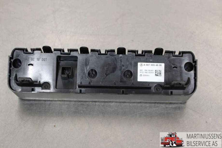 Varmeapparat betjening til Mercedes Sprinter 2018-->> (907/910) (907/910) (MERCEDES||A 907 905 48 06)