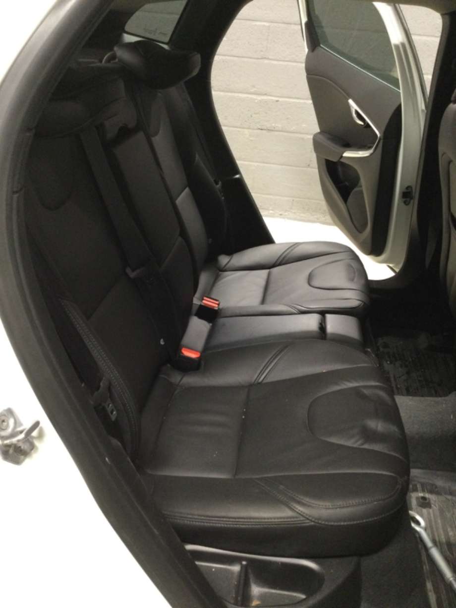 Sete bak til Volvo V40, 2012-2019  (VOLVO|)