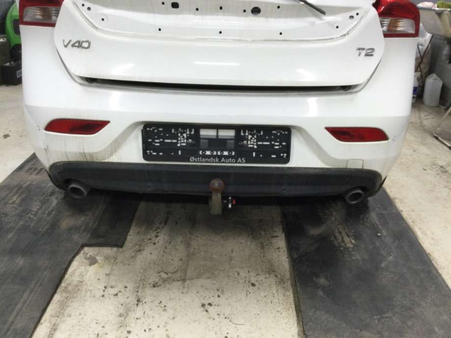 Støtfanger bak til Volvo V40, 2012-2019  (VOLVO|)