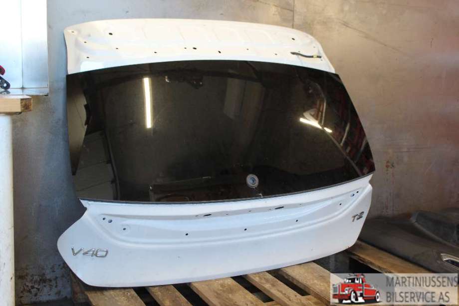 Bakluke combi til Volvo V40 2012-2019  (VOLVO|)