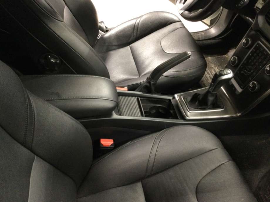 Sete armlene lokk til Volvo V40, 2012-2019  (VOLVO|)