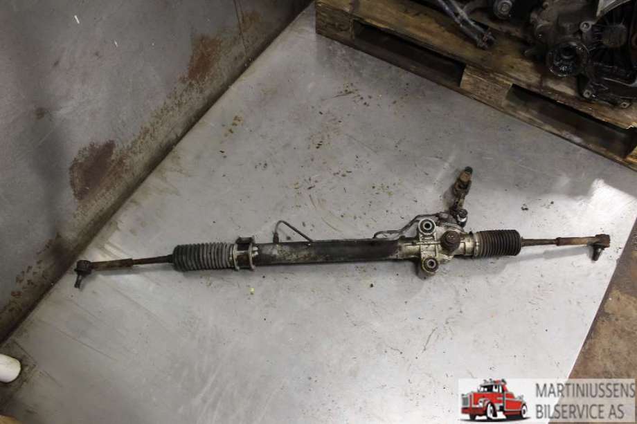 Tannstang til Toyota Hiace 2007-2012 (Fase 3)  (TOYOTA|)