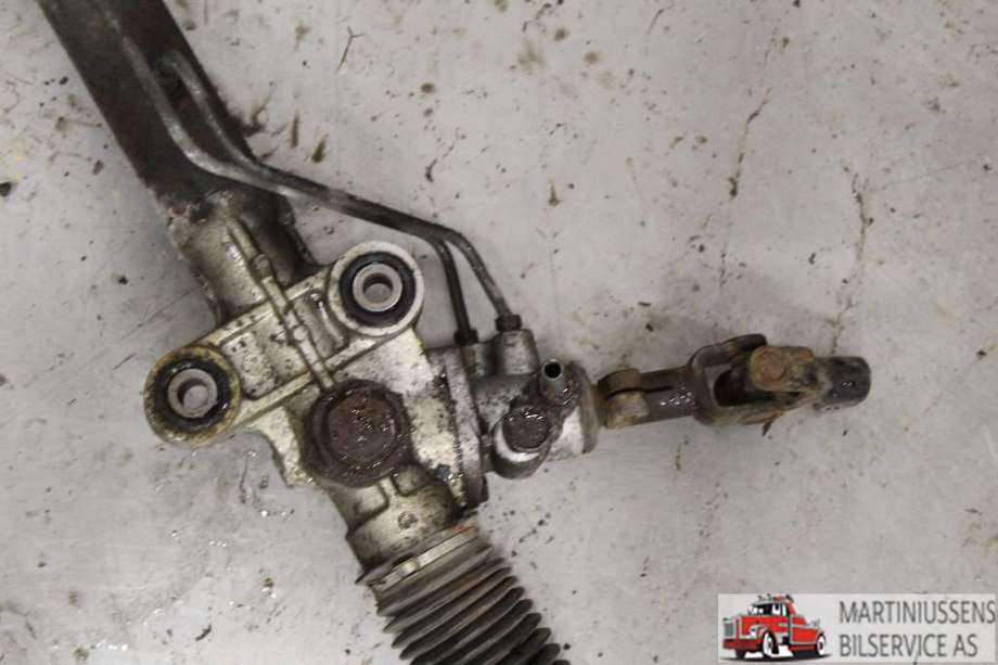 Tannstang til Toyota Hiace 2007-2012 (Fase 3)  (TOYOTA|)