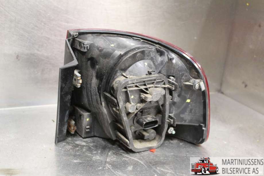 Baklykt venstre til VW Touareg 2007-2010 (Type I, Fase 2)  (VOLKSWAGEN|7L6 945 095 R|)