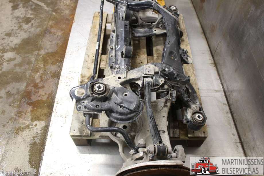 Travers bak til Volvo XC90 2015-2025 (Type II)  (VOLVO|)