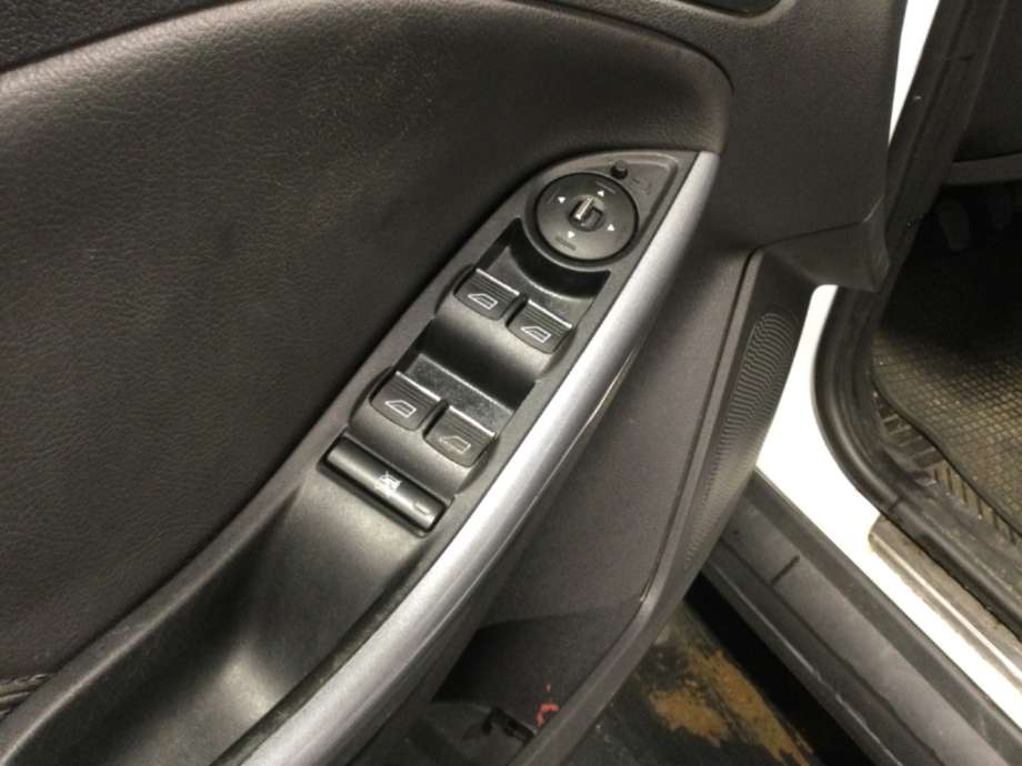 Bryter ruteheis til Ford Focus, 2011-2014 (Type III, Fase 1)  (FORD|)