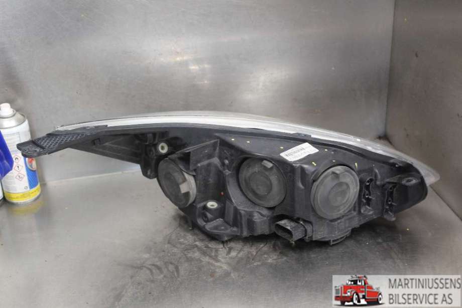 Frontlykt venstre xenon til Ford Focus 2011-2014 (Type III, Fase 1)  (FORD||BM51-13D155-AG)