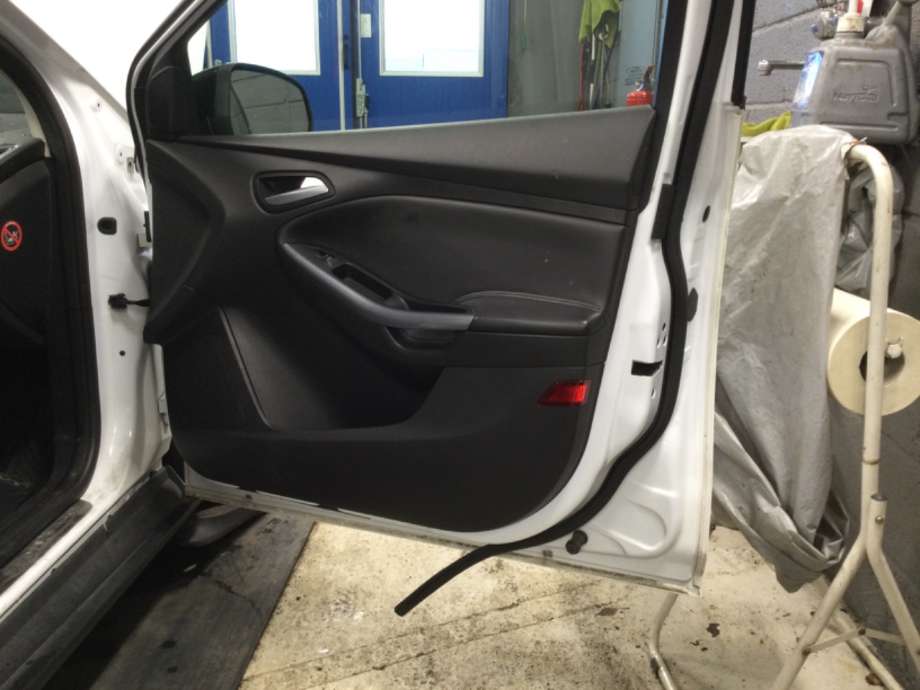 Dørtrekk høyre til Ford Focus, 2011-2014 (Type III, Fase 1)  (FORD|)