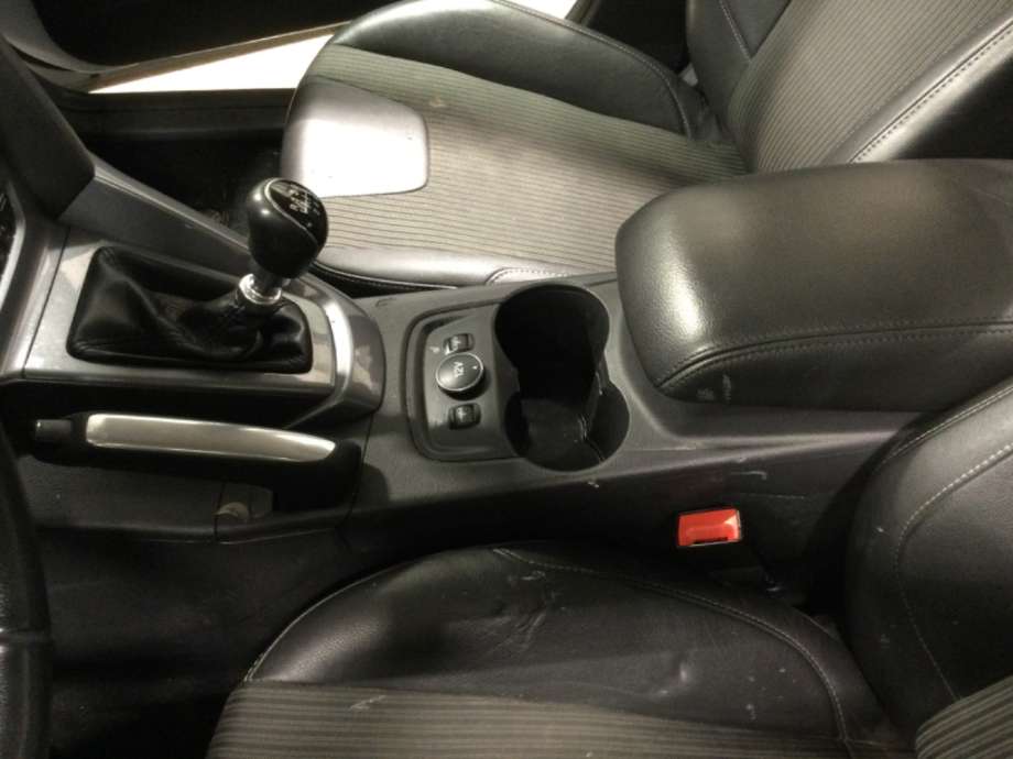 Innredning, Konsoll til Ford Focus, 2011-2014 (Type III, Fase 1)  (FORD|)