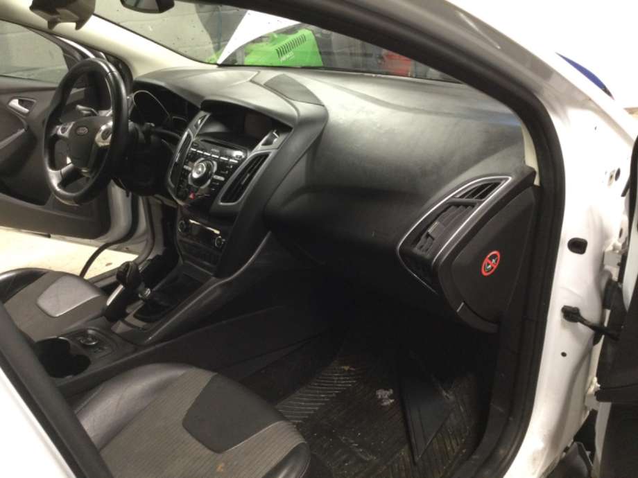 Dashbord til Ford Focus, 2011-2014 (Type III, Fase 1)  (FORD|)
