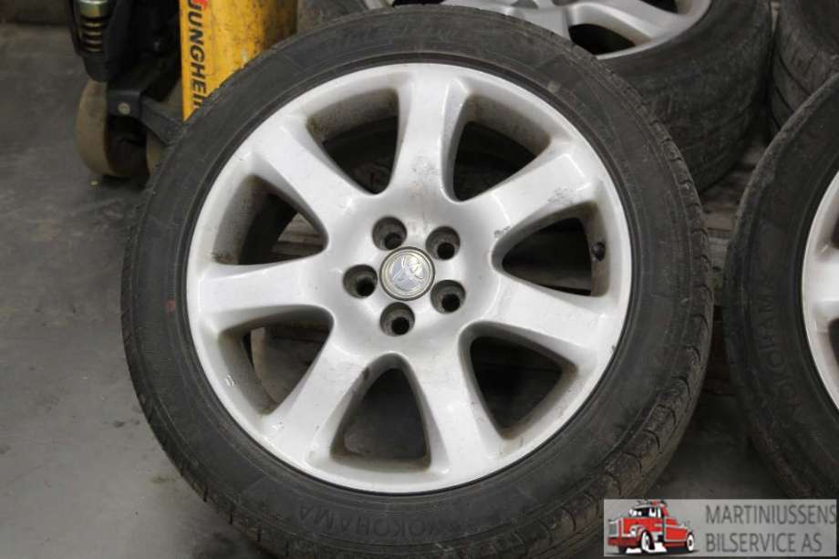 Felgsett aluminium til Toyota Avensis 2003-2008 (Type II)  (TOYOTA|42811-05260|5X100|7X17 ET 45)