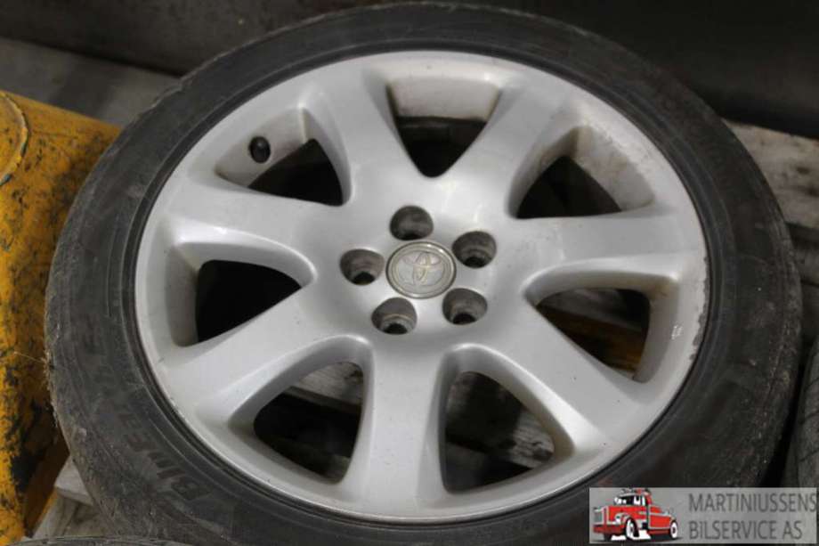Felgsett aluminium til Toyota Avensis 2003-2008 (Type II)  (TOYOTA|42811-05260|5X100|7X17 ET 45)