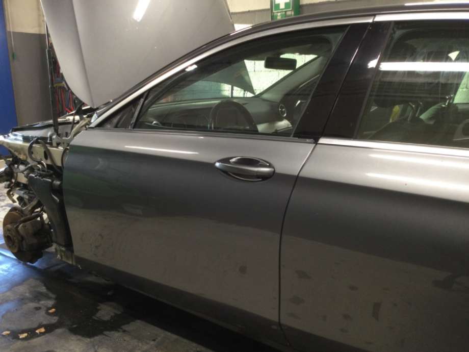 Dør venstre foran til Mercedes E-Klasse, 2016-2023 (W213) (W213) (MERCEDES|)