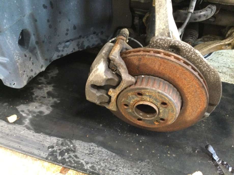Bremsecaliper høyre foran til Mercedes E-Klasse, 2016-2023 (W213) (W213) (MERCEDES|)