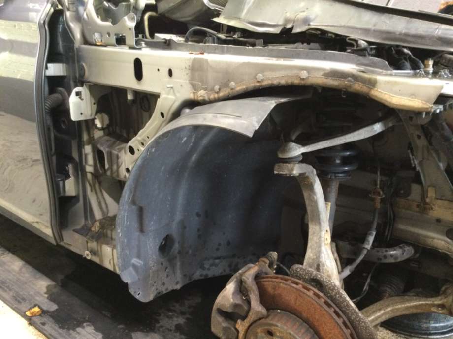 Skjerm locari høyre foran til Mercedes E-Klasse, 2016-2023 (W213) (W213) (MERCEDES|)