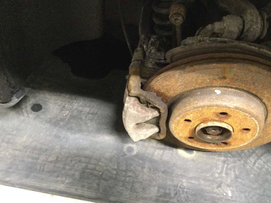 Bremsecaliper høyre bak til Mercedes E-Klasse, 2016-2023 (W213) (W213) (MERCEDES|)