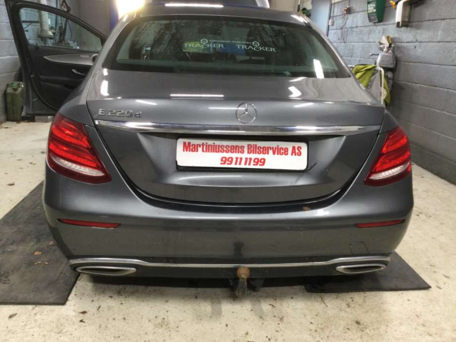 Bakluke sedan til Mercedes E-Klasse, 2016-2023 (W213) (W213) (MERCEDES|)