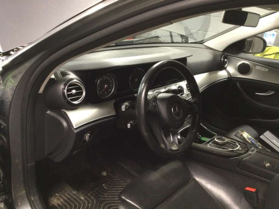 Dashbord til Mercedes E-Klasse, 2016-2023 (W213) (W213) (MERCEDES|)