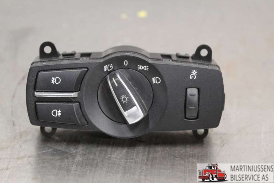 Bryter lys til BMW X3 2010-2017 (F25) (F25) (BMW||9192744 04)