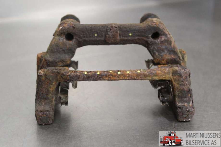 Bremsecaliper brakett til Toyota Avensis, 2009-2015 (Type III, Fase 1)  (TOYOTA|)