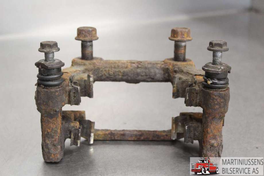 Bremsecaliper brakett til Toyota Avensis 2009-2015 (Type III, Fase 1)  (TOYOTA|)