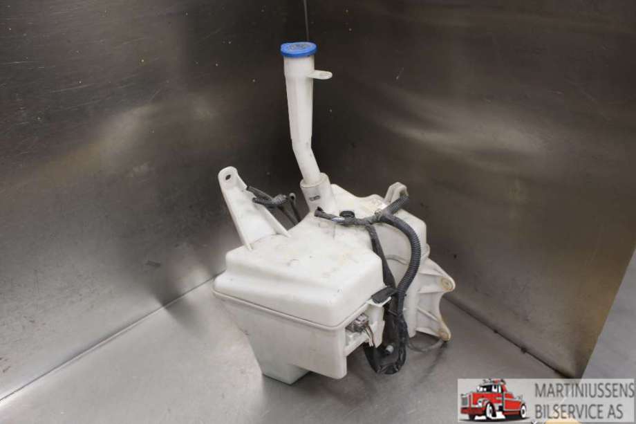 Spylertank til Toyota Avensis 2009-2015 (Type III, Fase 1)  (TOYOTA||85350-05090)